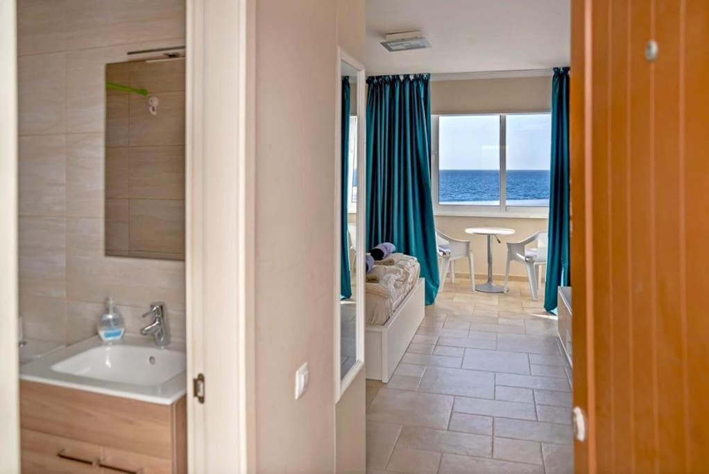First Line Ocean View Studio 圣地亚哥港 外观 照片